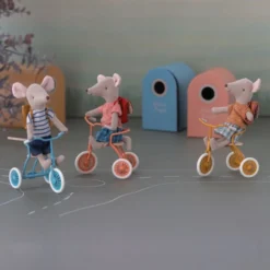 Maileg | Mouse Tricycle Big Brother With Bag -MILKTOOTH Sales Maileg Abri A Tricycle Coral Ochre Petrol Blue 6044d70a 71bf 4cd0 8ef2 08ea1b7e8a22