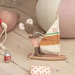 Maileg | Beach Mice Surfer Little Sister -MILKTOOTH Sales Maileg Beach Mice Surfer Little Sister 2