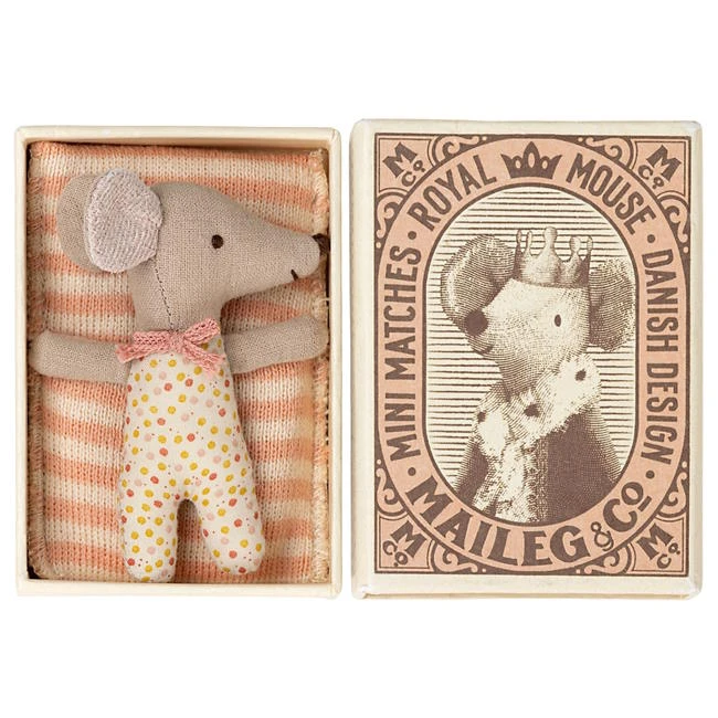 Maileg | Mouse Sleepy-Wakey Baby In Box Rose 3 Maileg | Mouse Sleepy-Wakey Baby In Box Rose