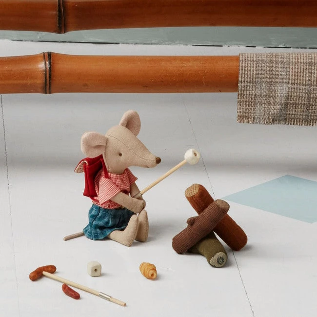 Maileg | Mouse Tricycle Big Sister With Bag Red 5 Maileg | Mouse Tricycle Big Sister With Bag Red - Image 3