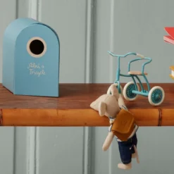 Maileg | Mouse Tricycle Big Brother With Bag -MILKTOOTH Sales Maileg Tricycle Mouse Petrol Blue fb5cee4a ec12 407a 8967 b8e50deb8cde