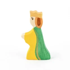 Mikheev | People | Queen In Green & Yellow 15 Mikheev | People | Queen In Green & Yellow -MILKTOOTH Sales Mikheev People Queen Light Skin 4