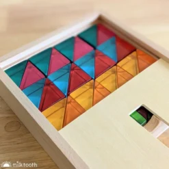 Papoose | Small Lucite Triangles | 32 Pieces With Tray -MILKTOOTH Sales Papoose Lucite Small Triangles 11